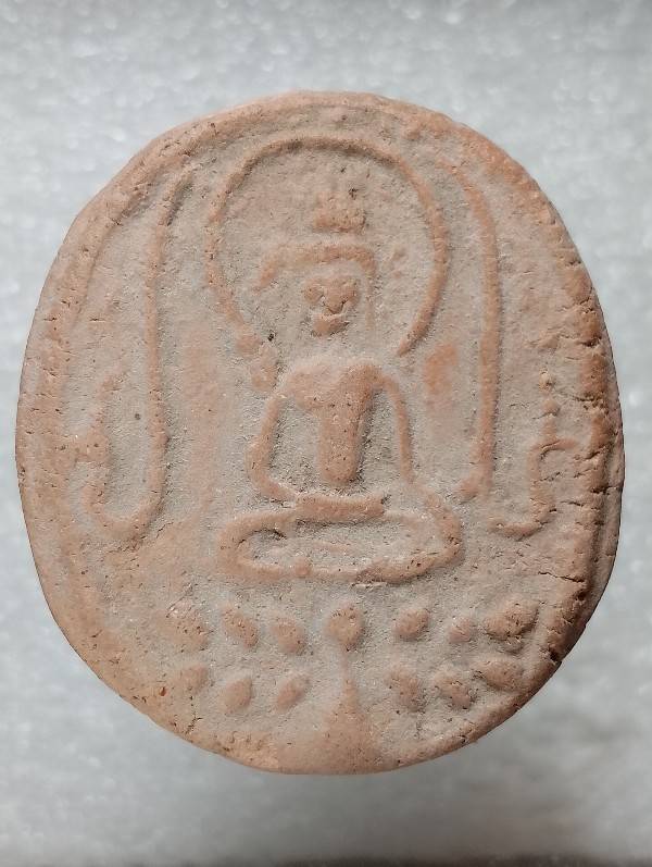 พระเนื้อดิน 