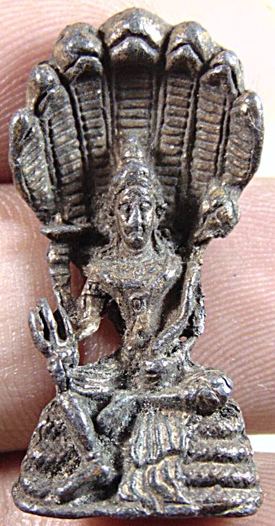 ๒๐ รูปหล่อพระนารายณ์