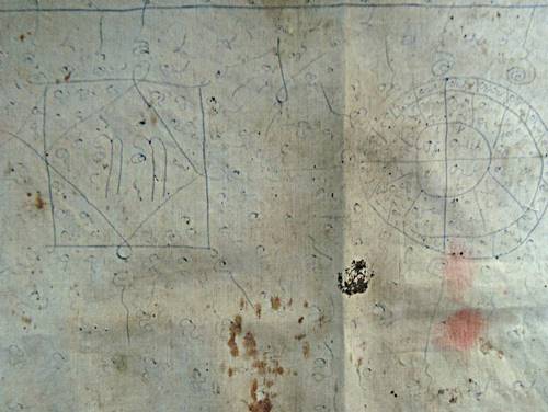 ผ้ายันต์เขียนมือเก่า