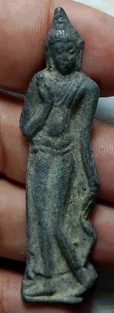 พระลีลาเนื้อชิน