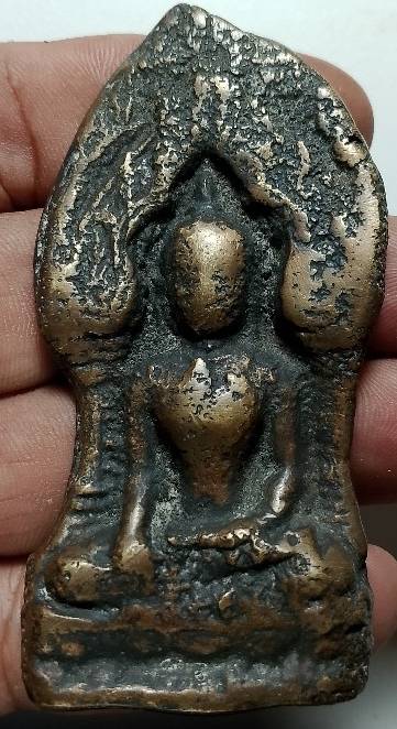 พระพุทธชินราชใบเสมา เนื้อทองเหลือง 