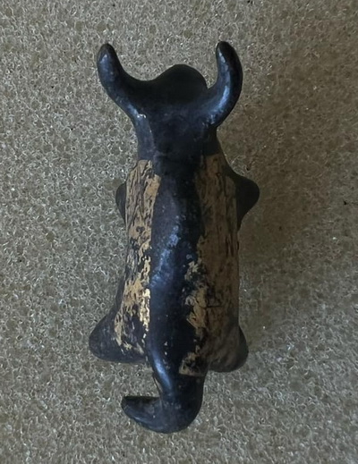 วัวธนู หลวงพ่อสังข์ วัดนากันตม จ.ศรีสะเกษ อุดผงวิเศษเนื้อผง ว่าน108ชนิด ผสมครั่งพุทรา ปิดทองพร้อมจาร