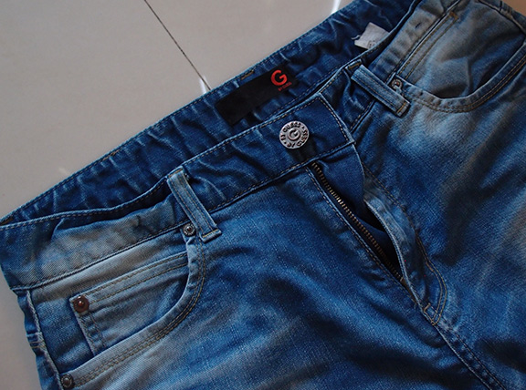 ยีนส์ G by GUESS ของแท้ แบรนด์ดังอเมริกา ราคาที่โน่น 4,000++ เดนิม ป้ายดำเอว+ป้ายเหล็กกระเป๋าหลัง