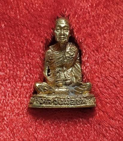 รูปหล่อลอยองค์หลวงพ่อชื่น งานปิดทองฝังลูกนิมิตวัดมาบข่า ระยอง + กล่อง ปี๓๙ 