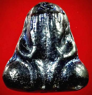 *ปิดตาท่าม่วง หลวงพ่อนารถ วัดศรีโลหะราษฏร์บำรุง กาญจนบุรี เนื้อเมฆพัตร*