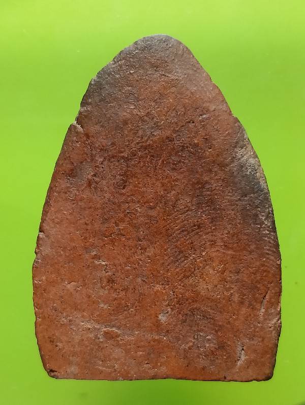 พระเนื้อดินเผา 