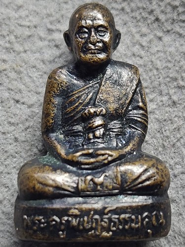  วัดหาดมูลกระบือ จ.พิจิตร รูปหล่อปั้ม หลวงพ่อวิเชียร