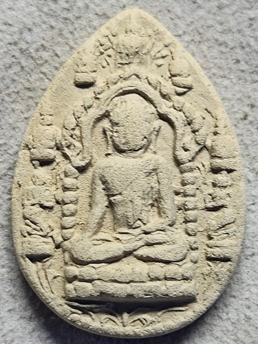 วัดสวนดอก เชียงใหม่ พระเนื้อดินสามหอม หลัง ยันต์น้ำเต้า  ปี28