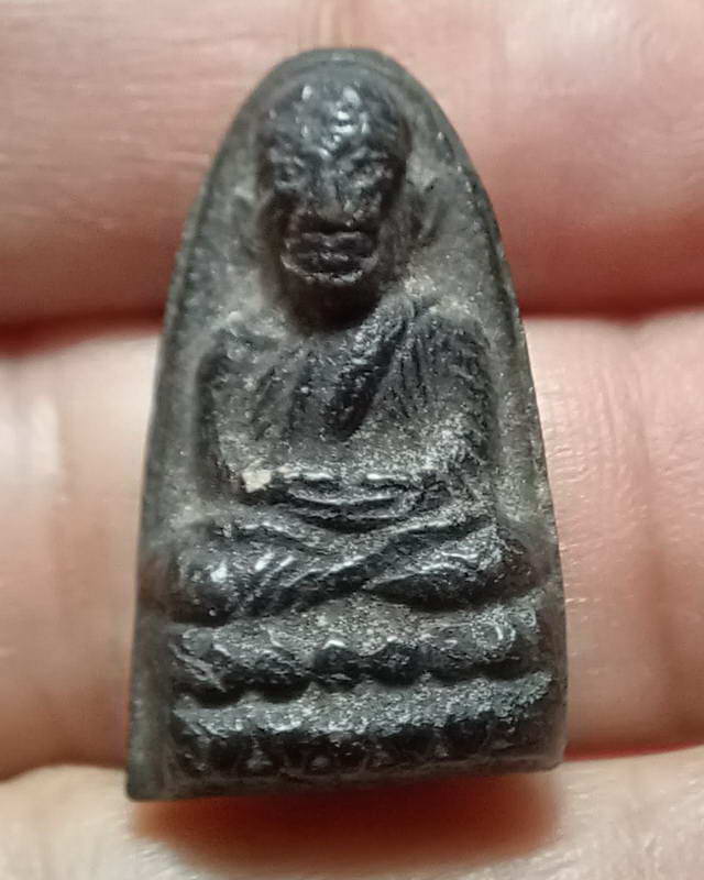 ลพ.ทาบ วัดกระบกขึ้นผึ้ง ระยอง พิมพ์ ลป.ทวด ปี 05 ลป.ทิม วัดละหารไร่ปลุกเสก