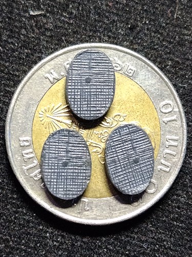 วัดโรงช้าง จ.พิจิตร  พระพิจิตรเม็ดข้าวเม่าข้างกนก เนื้อชินเก่าปั๊ม อาจารย์ทวี 2498