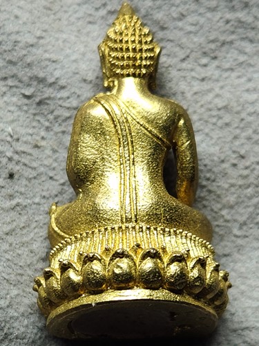 วัดทุ่งสีทอง เชียงใหม่ พระกริ่งมหาสิทธิโชคล้านนา รุ่นสร้างวิหารวัดทุ่งสีทอง  2559