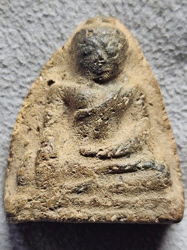 พระหลวงพ่อโต เนื้อดิน