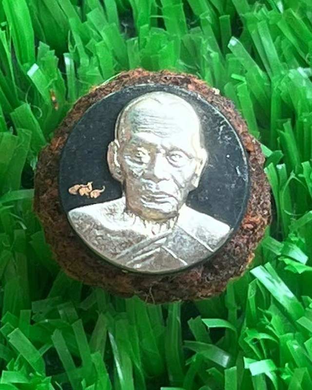 หลวงพ่อพัฒน์ ปุญฺญกาโม วัดห้วยด้วน จ.นครสวรรค์ รุ่น ลูกอมชานหมาก พัฒน์มหาเศรษฐี 100 ปี