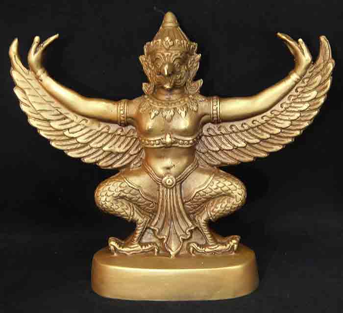 พญาครุฑกางปีกขนาดบูชา เนื้อทองเหลืองผิวเก่าขันลงหิน