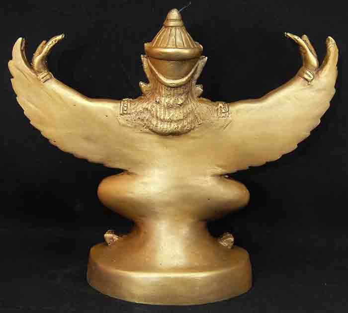 พญาครุฑกางปีกขนาดบูชา เนื้อทองเหลืองผิวเก่าขันลงหิน