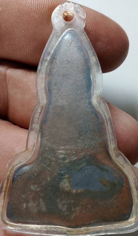 พระเนื้อชิน เลี่ยมพลาสติก 