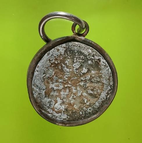 พระงบน้ำอ้อย เนื้อตะกั่ว เลี่ยมจับขอบ