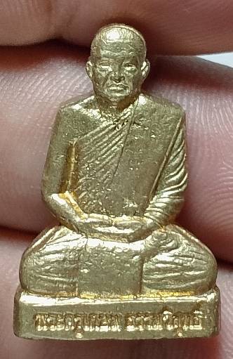 รูปเหมือนปั้ม พระครูเกษม ธรรมวิสุทธิ์ หลวงพ่อสนม วัดดีลัง ลพบุรี 