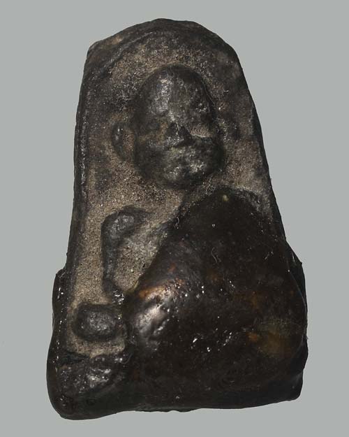 พระเนื้อว่าน รุ่นแรก หลวงพ่อน่วม หลังพระอานนท์ วัดหลวงครู