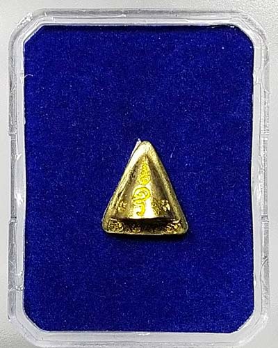 ผาลไถ รุ่นชนะมาร เนื้อชนวนทองทิพย์ พ่อท่านแว่น วัดเจดีย์ (ไอ้ไข่) ร่วมอธิฐานจิตปลุกเสก