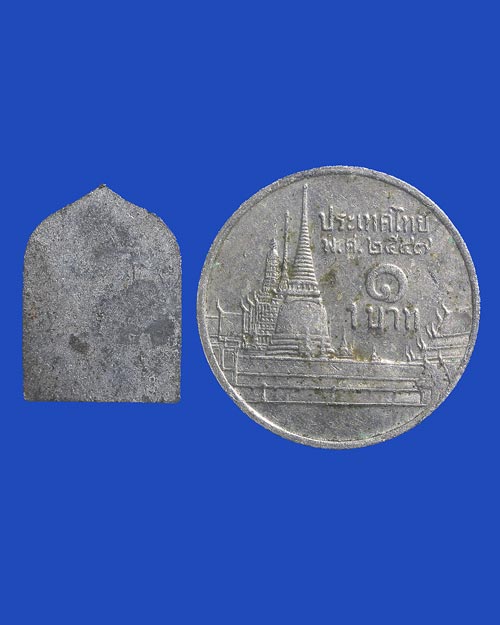 เหรียญพระพุทธครึ่งองค์ เนื้อชิน พิมพ์เล็ก