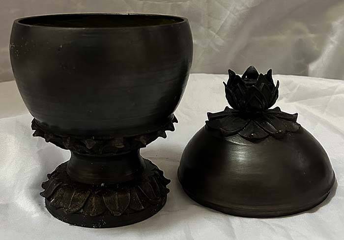 ขันน้ำมนต์ (ขันมหามงคล) รุ่น เลื่อนยศ เลื่อนฐานะ เงินไหลมา