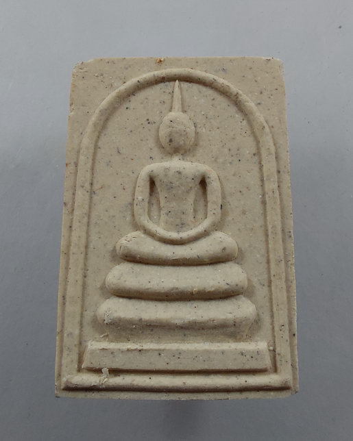 " พระสมเด็จ หลังรูปเหมือน หลวงพ่อสด ธมฺมวโร วัดโพธิ์แตงใต้ จ.อยุธยา ปี 2536 สวยๆ 2 องค์ครับ "