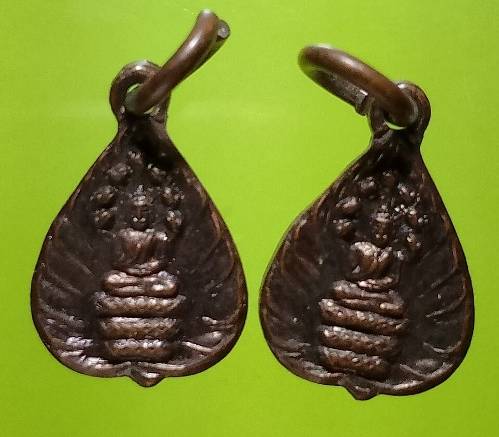 พระนาคปรกใบโพธิ์ วัดห้วยชั้นเหนือ อุบลราชธานี  2 องค์ 