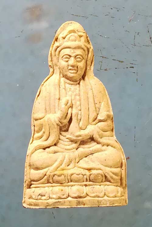 แม่กวนอิม หลวงพ่อแนม วัดเขาหน่อ นครสวรรค์