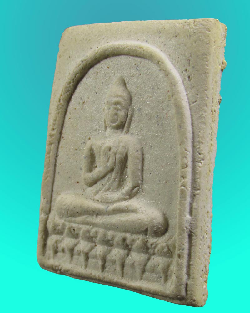 พระพุทธนวมินทรมหาจักรี จัดสร้างโดยกองทัพอากาศ ปี 2530