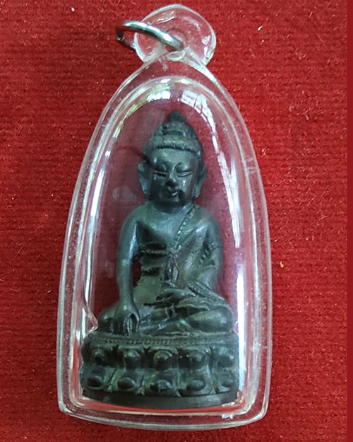  พระกริ่งรัตนรังสีเนื้อนวโลหะ กลับดำ  วัดหินหมากเป้ง หนองคาย ปี 2537