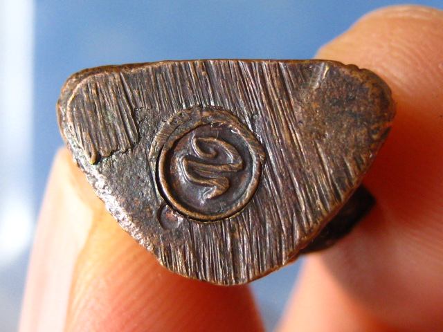 รูปหล่อ หลวงพ่อจุ่น วัดเขาสะพายแร้ง กาญจนบุรี