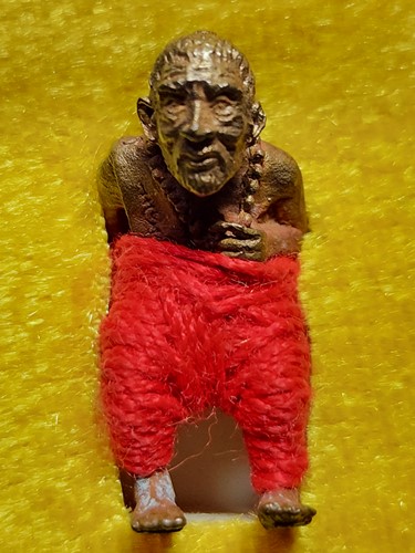 วัดหนองไข่นก อุบลราชธานี หุ่นพยนต์ปู่ตา หลวงปู่กุน รุ่นแรก ปี 2559