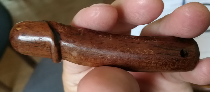 ขุนทะเลพระมหาสุรศักดิ์ ไม้เสาโบสถ์ จารลายมือ