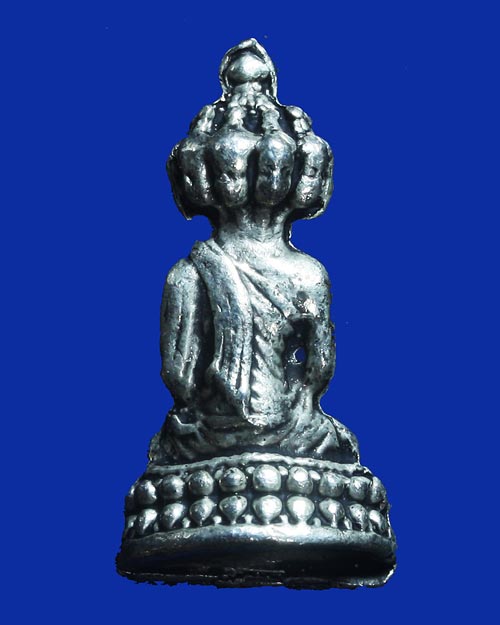 พระมหาเศรษฐีนวโกฐิ ลอยองค์