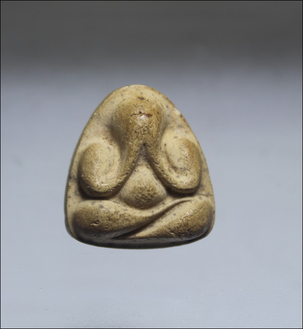 A116 พระปิดตาหลัง ส. รุ่นพิเศษ หลวงปู่สิม พุทธาจาโร วัดถ้ำผาปล่อง จ.เชียงใหม่