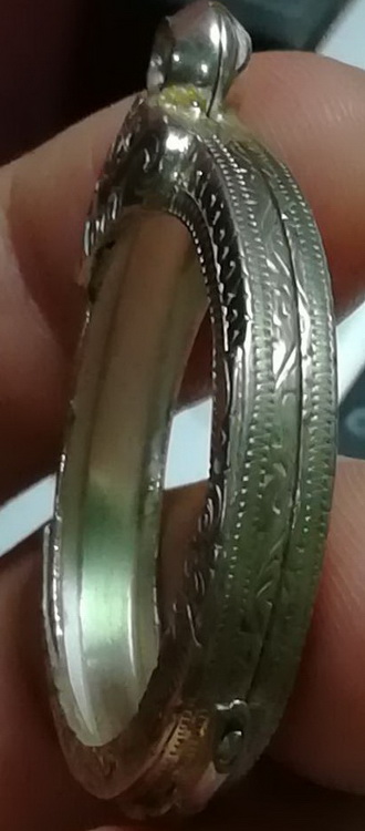 ตลับเงินใส่เหรียญกลม หน้าจอ 2.6 เซนติเมตร