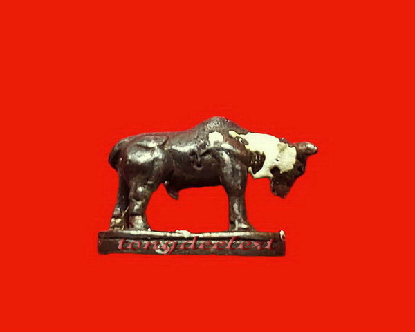 วัวธนูหลวงพ่อแช่ม วัดดอนยายหอม จ.นครปฐม เนื้อทองผสม สวยมากค่ะ