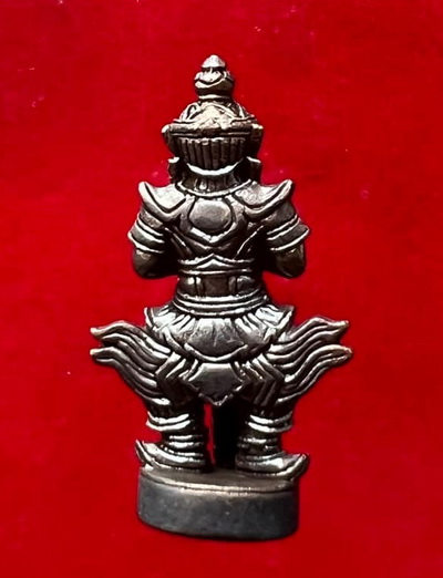 ท้าวเวสสุวรรณ เขาคิชฌกูฏ จันทบุรี ปีพ.ศ.2558 พร้อมกล่องเดิมจากวัด ไม่ผ่านการใช้