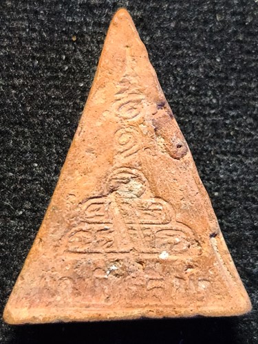 วัดท่าการ้อง อยุธยา พระหลวงพ่อขาว เนื้อดิน  ผูกพัทธสีมา 