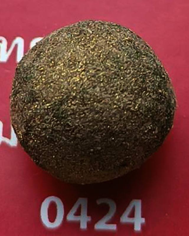 3.ลูกอมมหาปราบ ผงพรายกุมาร หลวงปู่ทิม วัดละหารไร่ พ.ศ. 2557 + ใบแนบ “กองบังคับการปราบปราม” จัดสร้าง