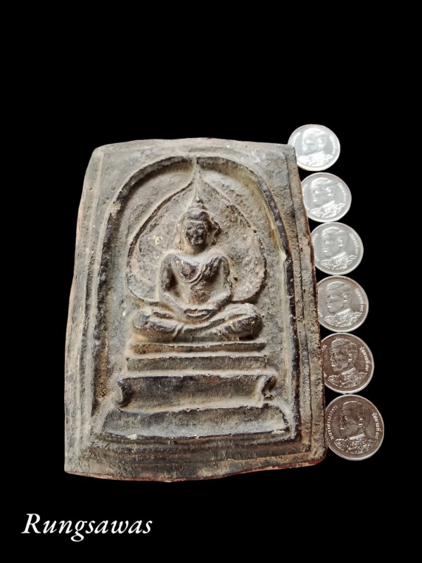 สมเด็จพระพุทโธ ขนาดบูชา หลวงพ่อสุพจน์ วัดสุทัศน์ ปี 2484 ทารักเก่า สูง 11 เซน กว้าง 8  เซน สวยเดิม  