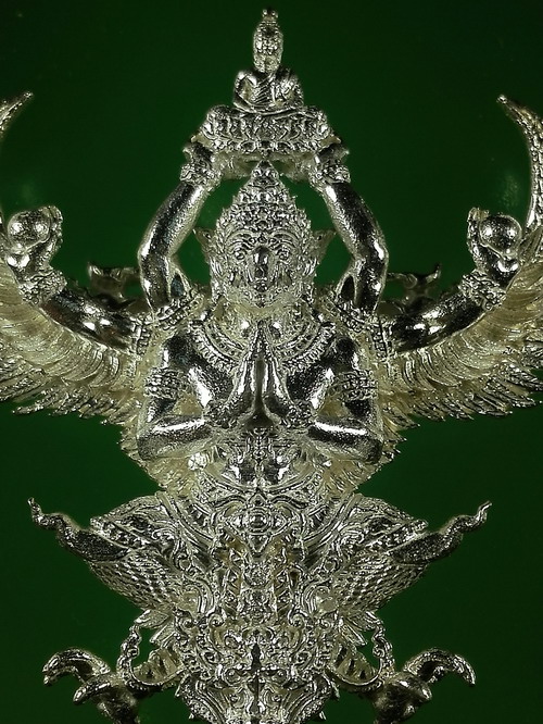 พญาครุฑ รุ่นราชันย์มหาเศรษฐี วัดครุฑธาราม พระนครศรีอยุธยา เนื้อเงินตัดบิล A  พิมพ์ใหญ่ ปี2562