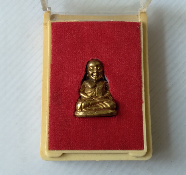 รูปหล่อย้อนยุคหลวงพ่อเงิน