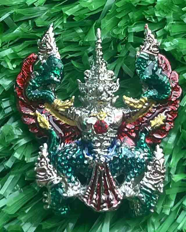 พญาครุฑก้าวหน้าเจริญพร รายการพิเศษฝังพลอย พระอาจารย์ละ วัดสร้อยสุวรรณ กำแพงเพชร