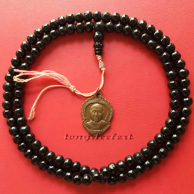 ประคำผงว่านเกสร108 รุ่นแรก หลวงพ่ออุตตมะ วัดวังก์วิเวการาม จ.กาญจนบุรี มีเหรียญห้อยปลายประคำด้วยค่ะ