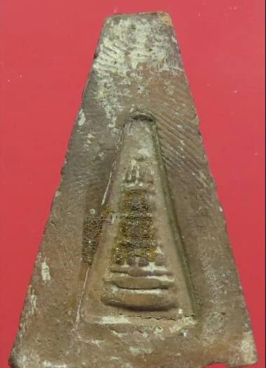 พระอู่ทองออกศึก รุ่นจงอางศึก วัดพระศรีรัตนมหาธาตุ สุพรรณบุรี ปี 2510