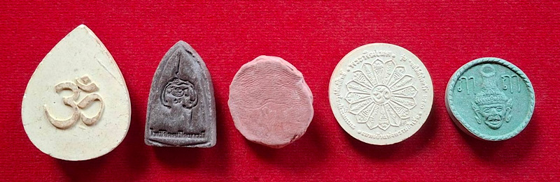 พระพิฆเนศ เนื้อผง คละที่ ตามในภาพ จำนวน5องค์