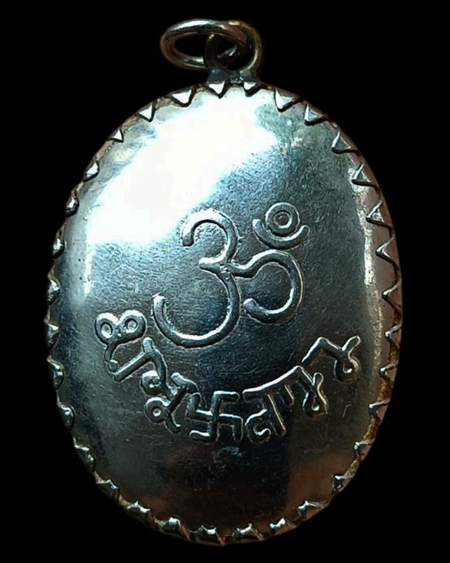 ล็อกเก็ตพระแม่อุมาเทวี พิธีวัดแขก สีลม บูชามาหลายสิบปีแล้ว ขนาดไม่รวมหู สูง 2.8 ซ.ม.