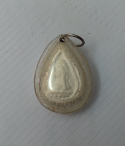 พระพิมพ์นางกวักเนื้อผงกรรมฐานหลวงปู่ดู่ วัดสะแก